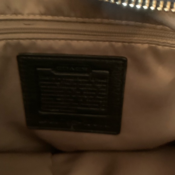 VINTAGE COACH HANDBAG. Black. Beautiful bag. 9 inches tall, 13 inches wide. - Picture 6 of 11